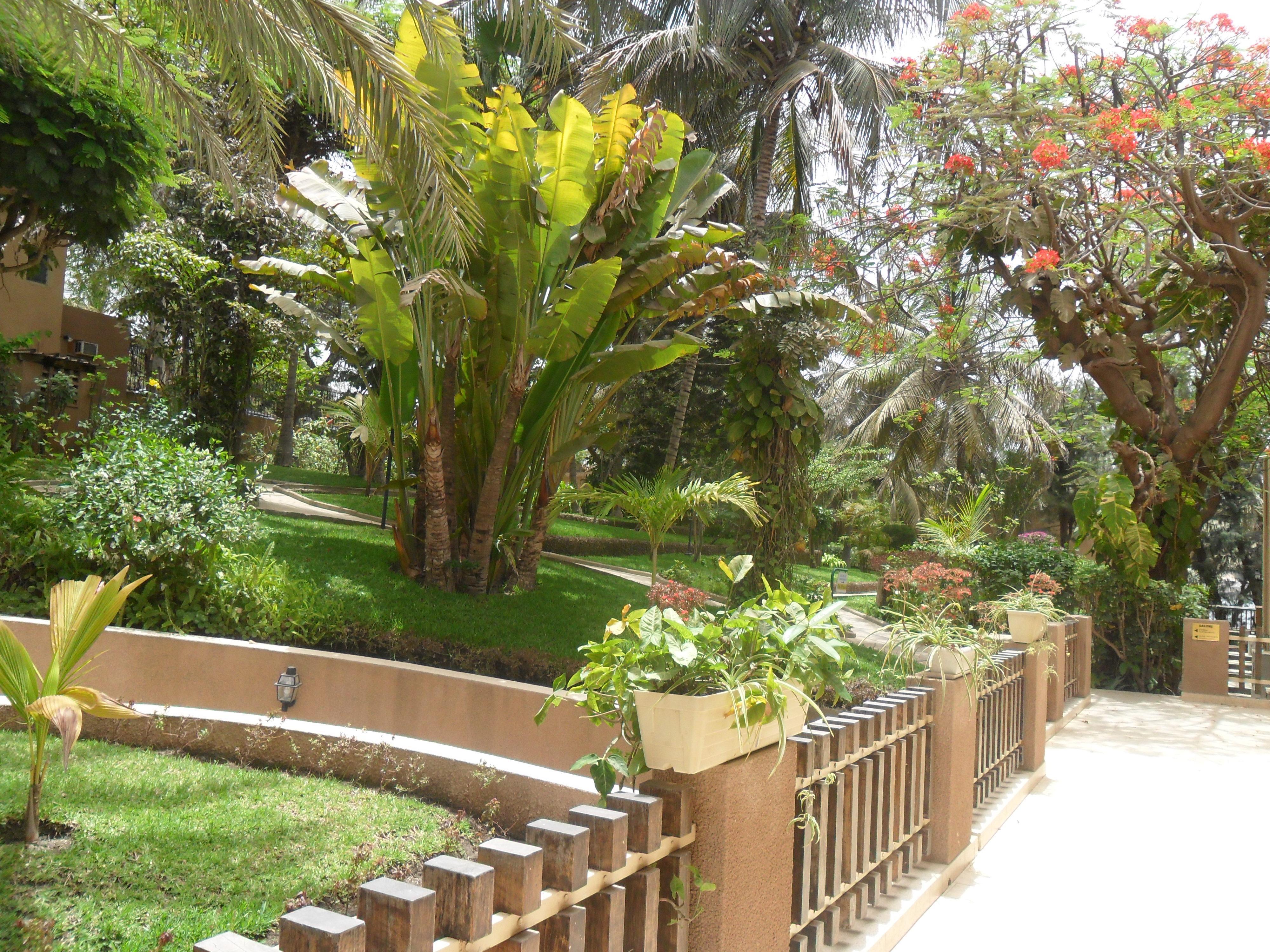 Hotel Jardin Savana Dakar Exteriör bild