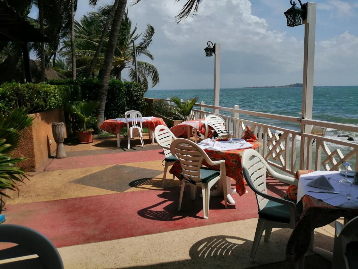Hotel Jardin Savana Dakar Exteriör bild