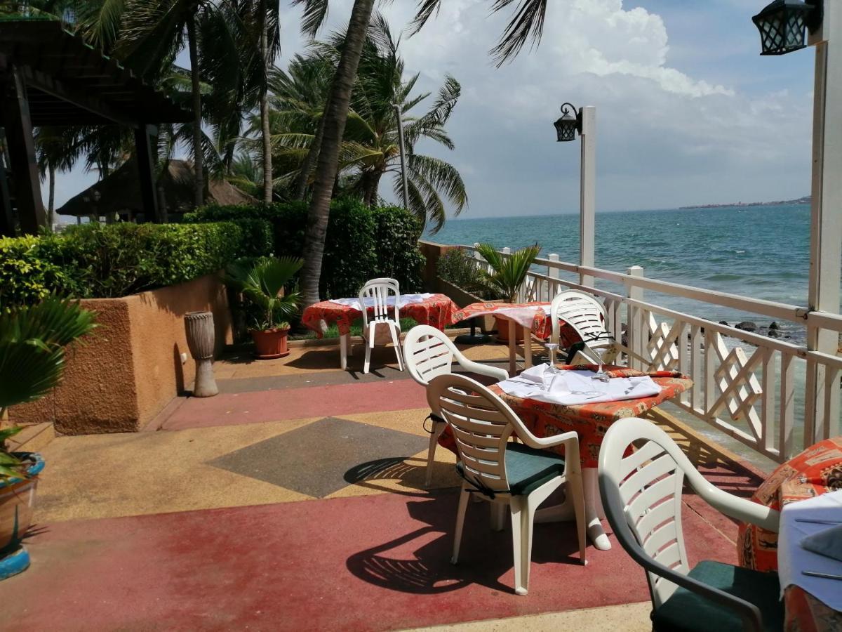 Hotel Jardin Savana Dakar Exteriör bild