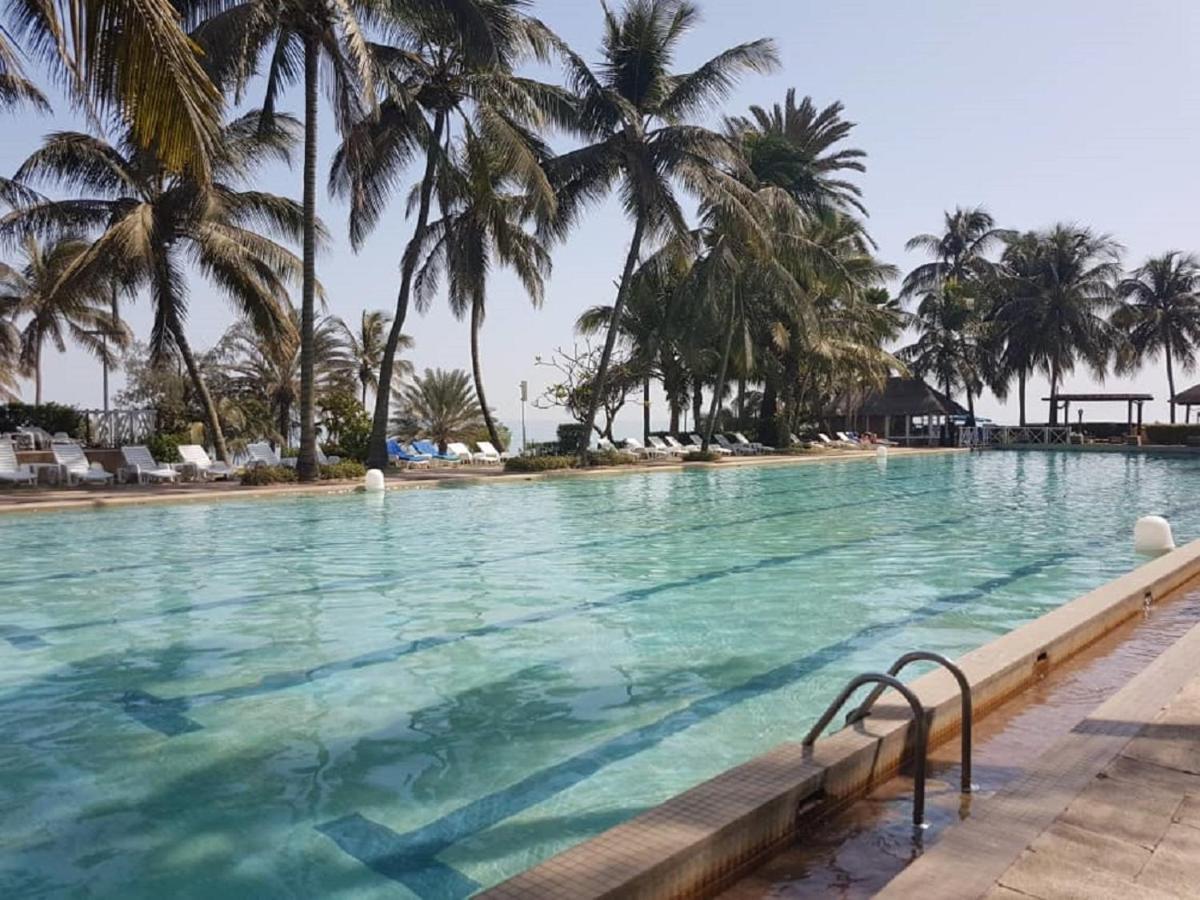Hotel Jardin Savana Dakar Exteriör bild