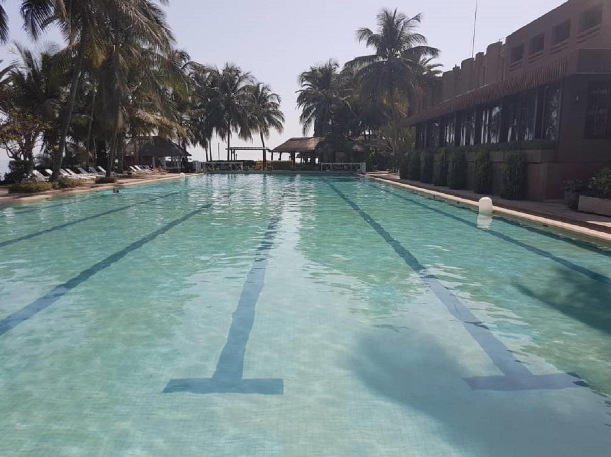 Hotel Jardin Savana Dakar Exteriör bild