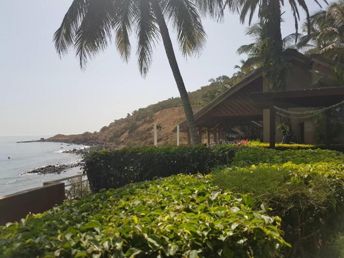 Hotel Jardin Savana Dakar Exteriör bild
