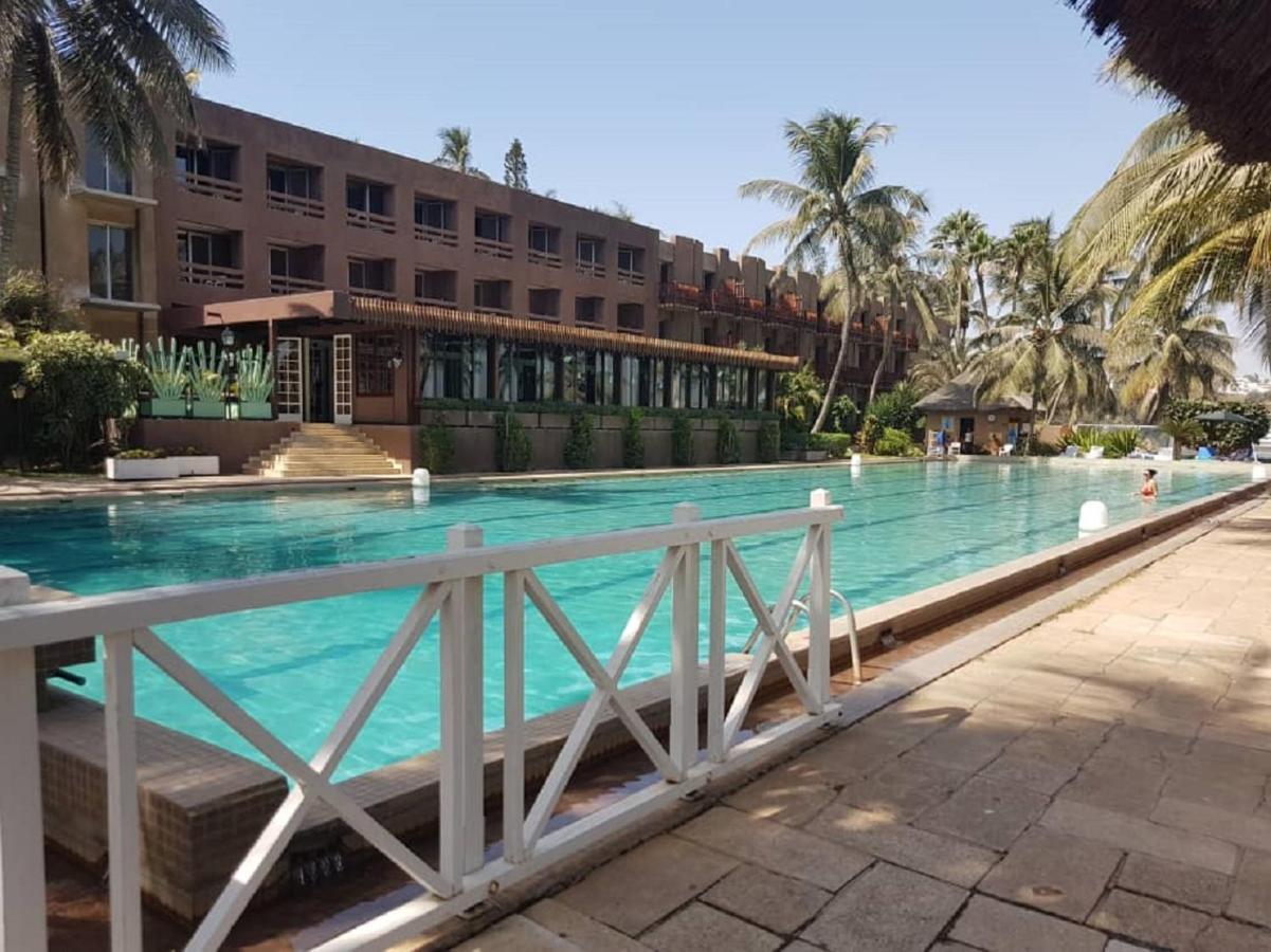 Hotel Jardin Savana Dakar Exteriör bild